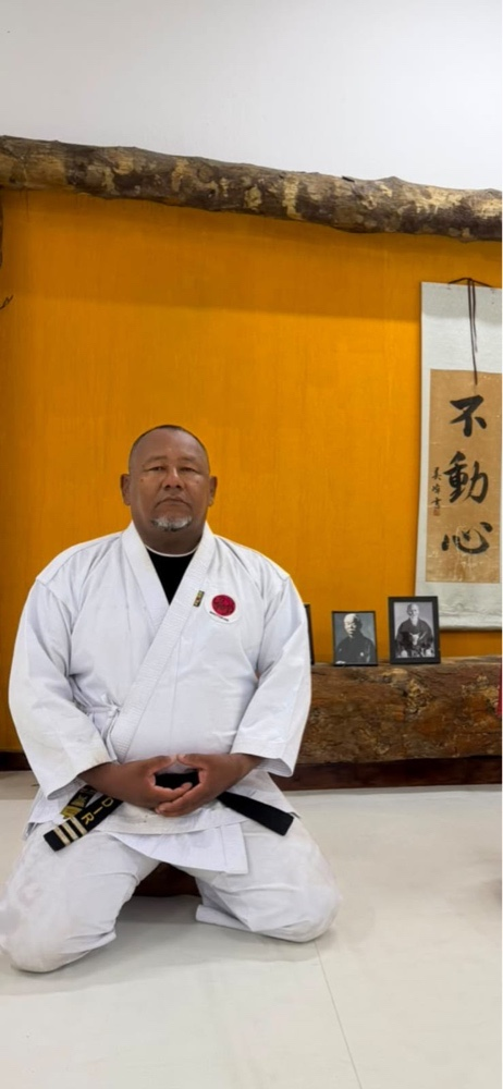 Prof. Karatê Valdir Oliveira